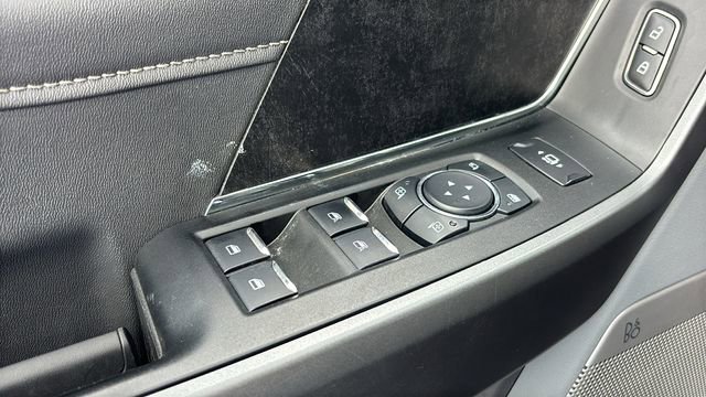 Used 2025 Ford F350 XLT w/ Black Appearance Package image 10