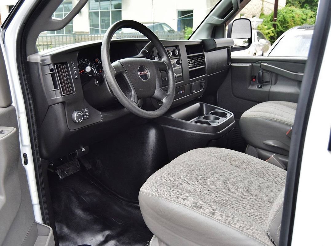 Used 2019 GMC Savana 2500 image 27
