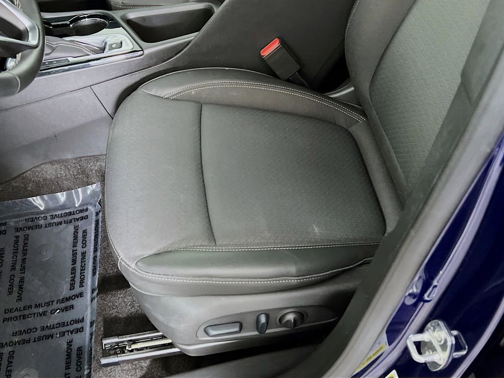 Used 2023 Buick Encore GX Select w/ Safety Package II image 18