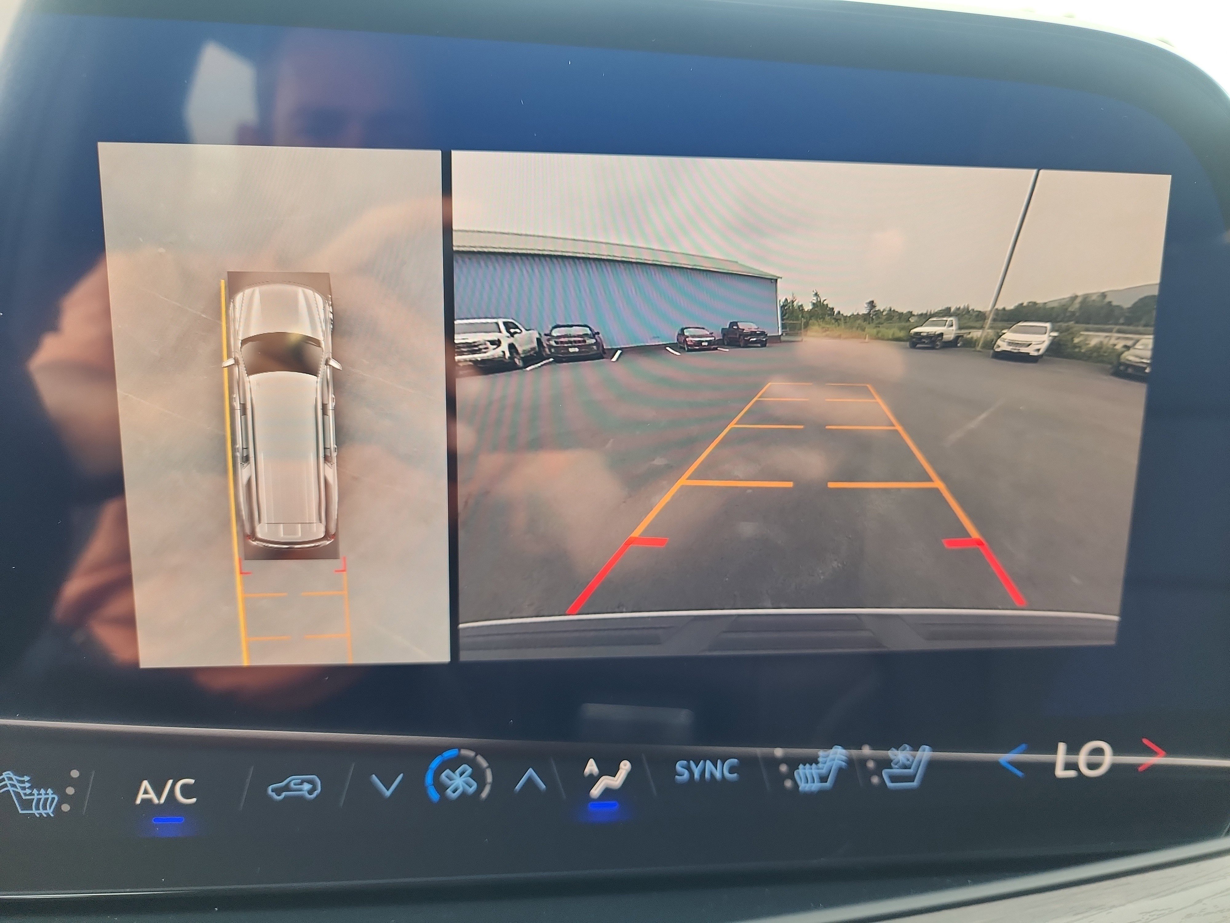 New 2025 Chevrolet Suburban Premier image 18