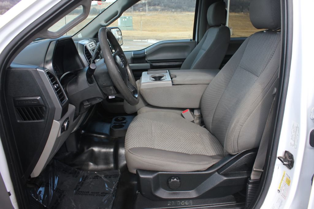 Used 2017 Ford F150 XLT w/ Trailer Tow Package image 31