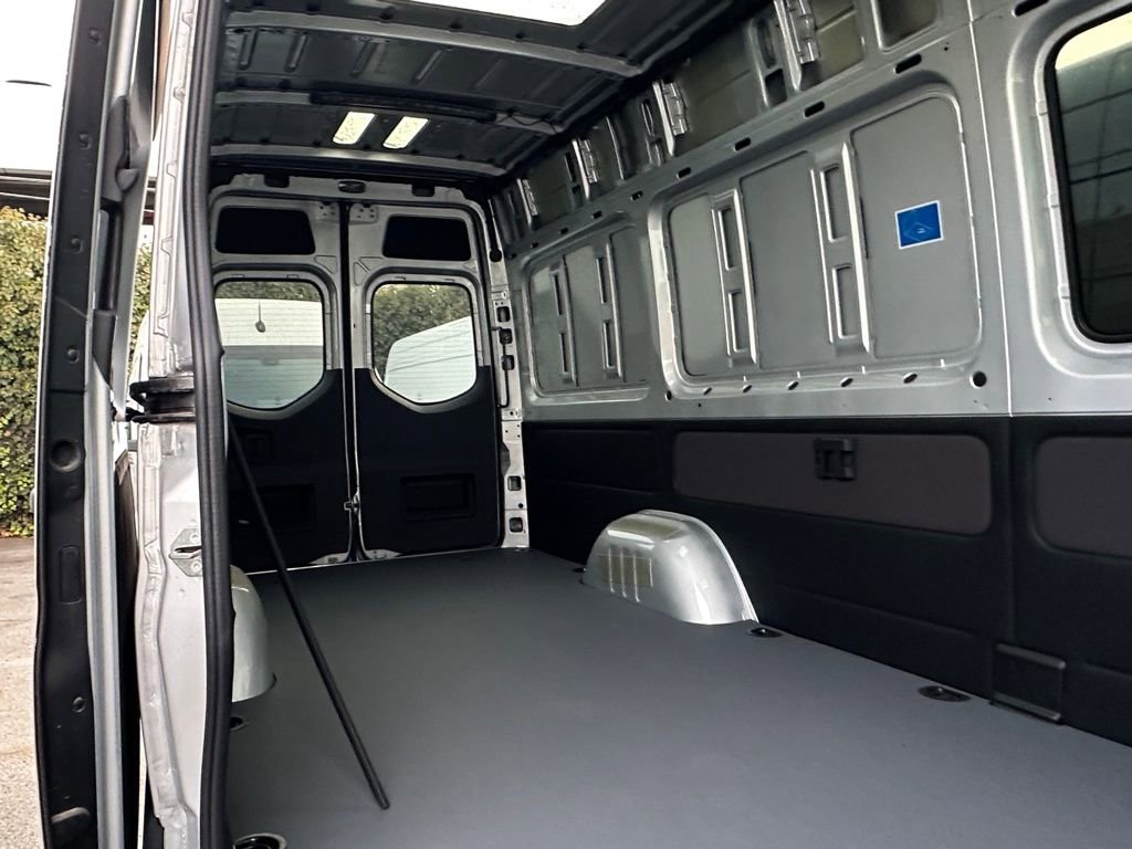 New 2023 Mercedes-Benz Sprinter 2500 image 12
