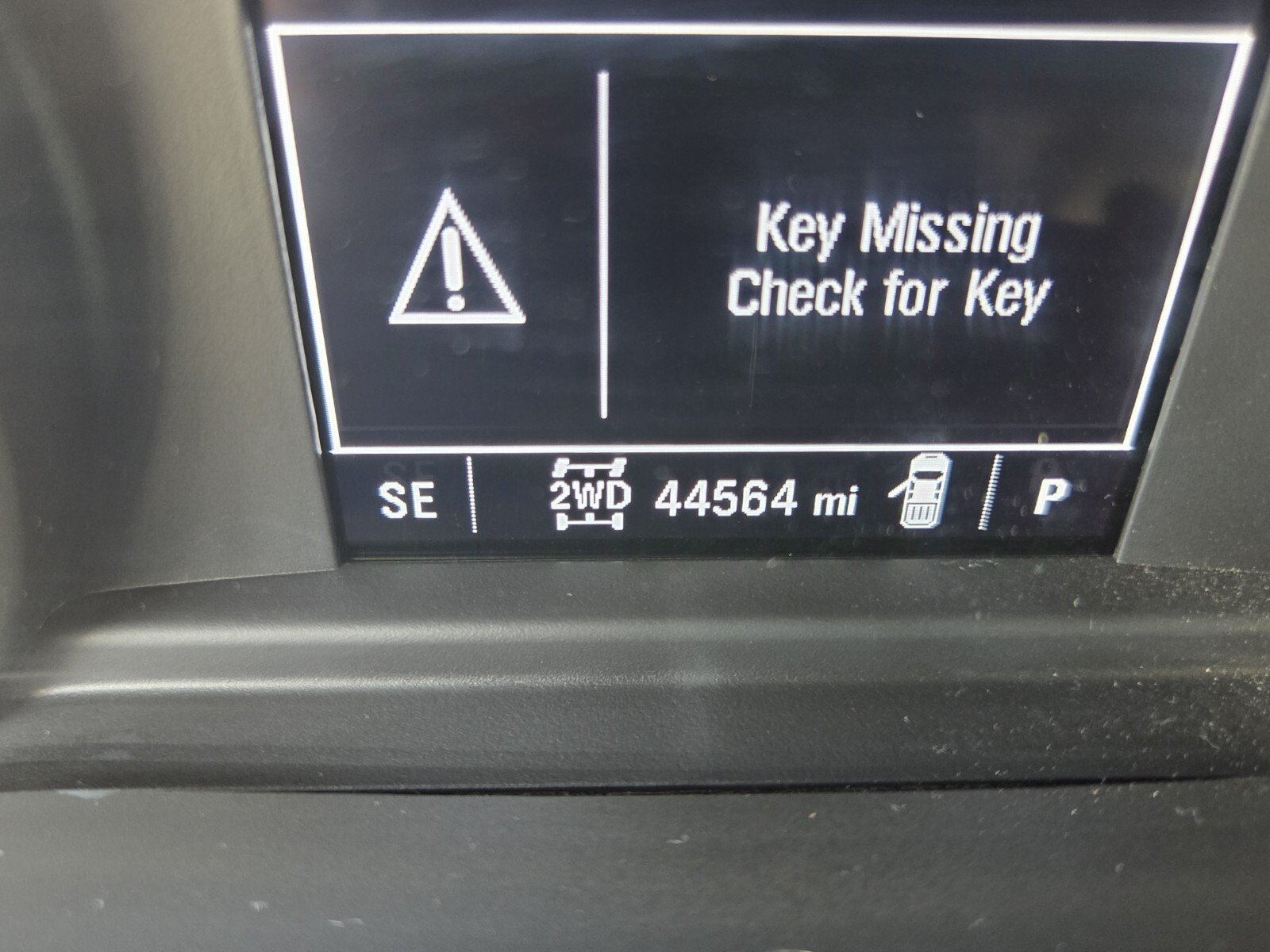 Used 2025 Chevrolet Silverado 1500 Custom Trail Boss w/ Dark Appearance Package AWD/4WD image 24