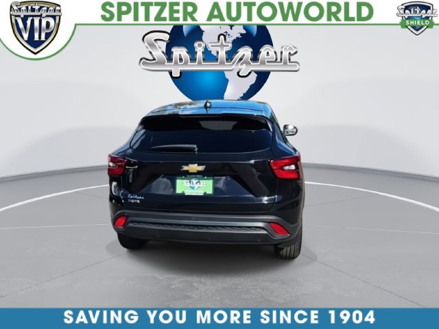 Used 2025 Chevrolet Trax LS w/ LS Convenience Package FWD image 13