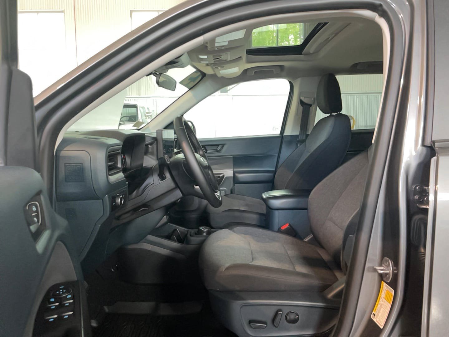 Used 2025 Ford Maverick XLT w/ XLT Luxury Package AWD/4WD image 8