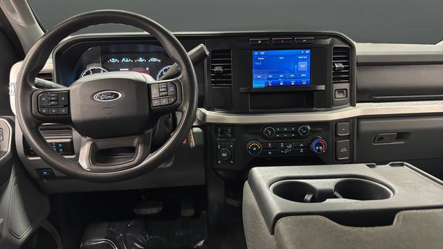 Used 2024 Ford F350 XLT image 11