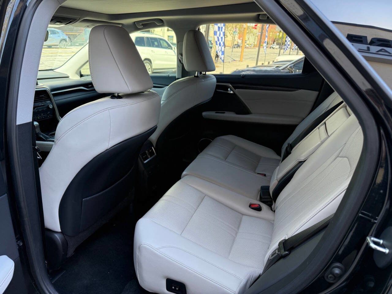 Used 2020 Lexus RX 450h AWD w/ Luxury Package image 32