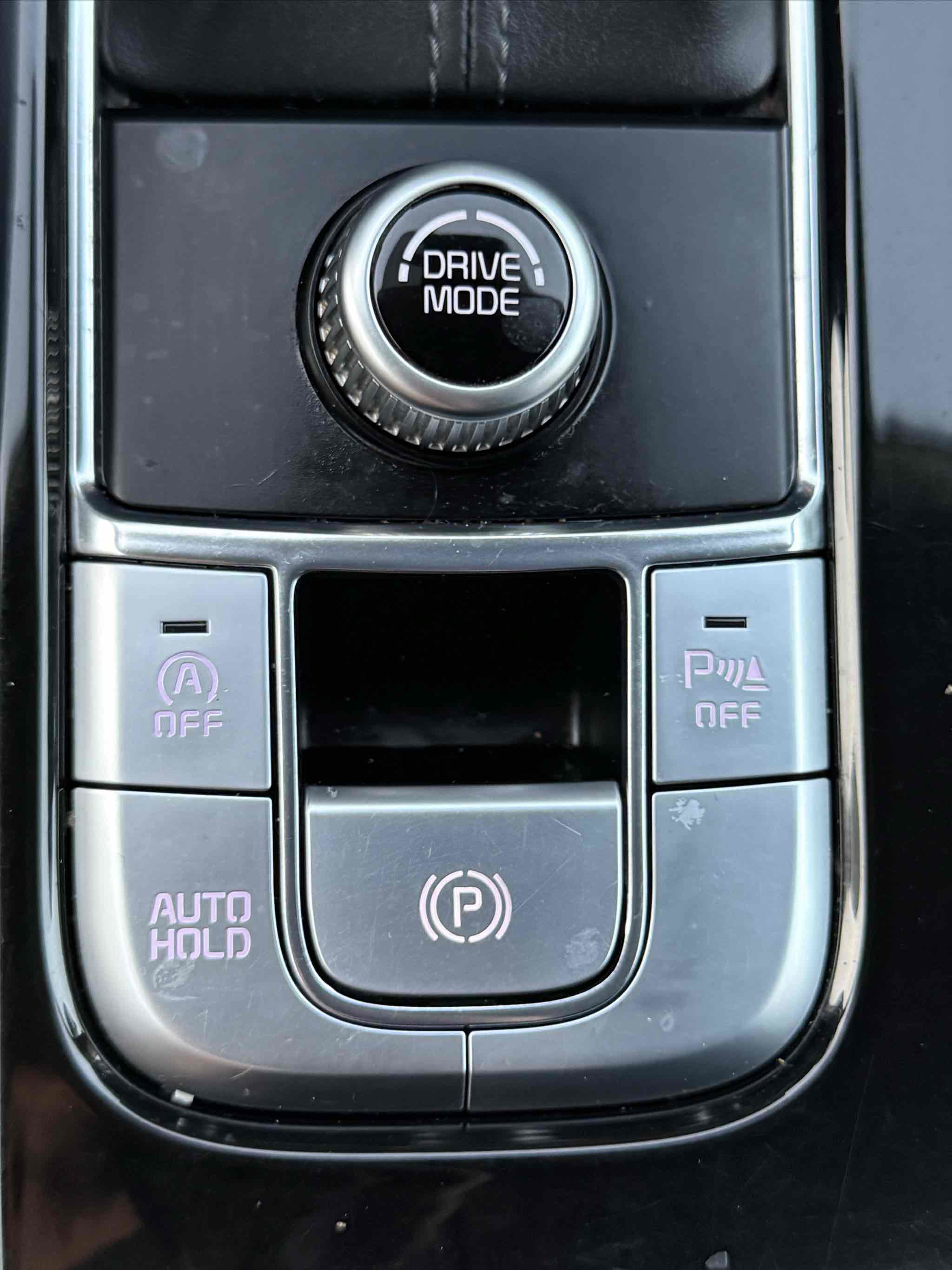 Used 2020 Kia Telluride LX image 13