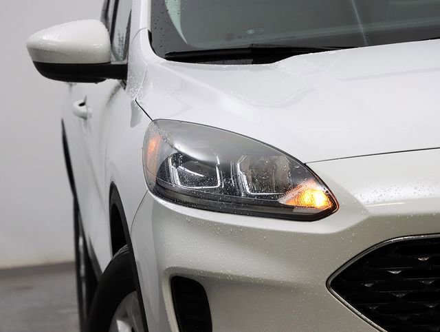 Used 2021 Ford Escape SE image 4