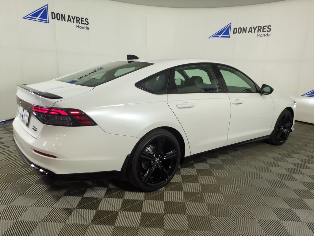 Used 2024 Honda Accord Sport image 5