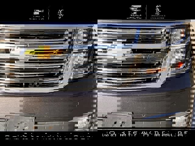 Used 2017 Chevrolet Suburban Premier image 9
