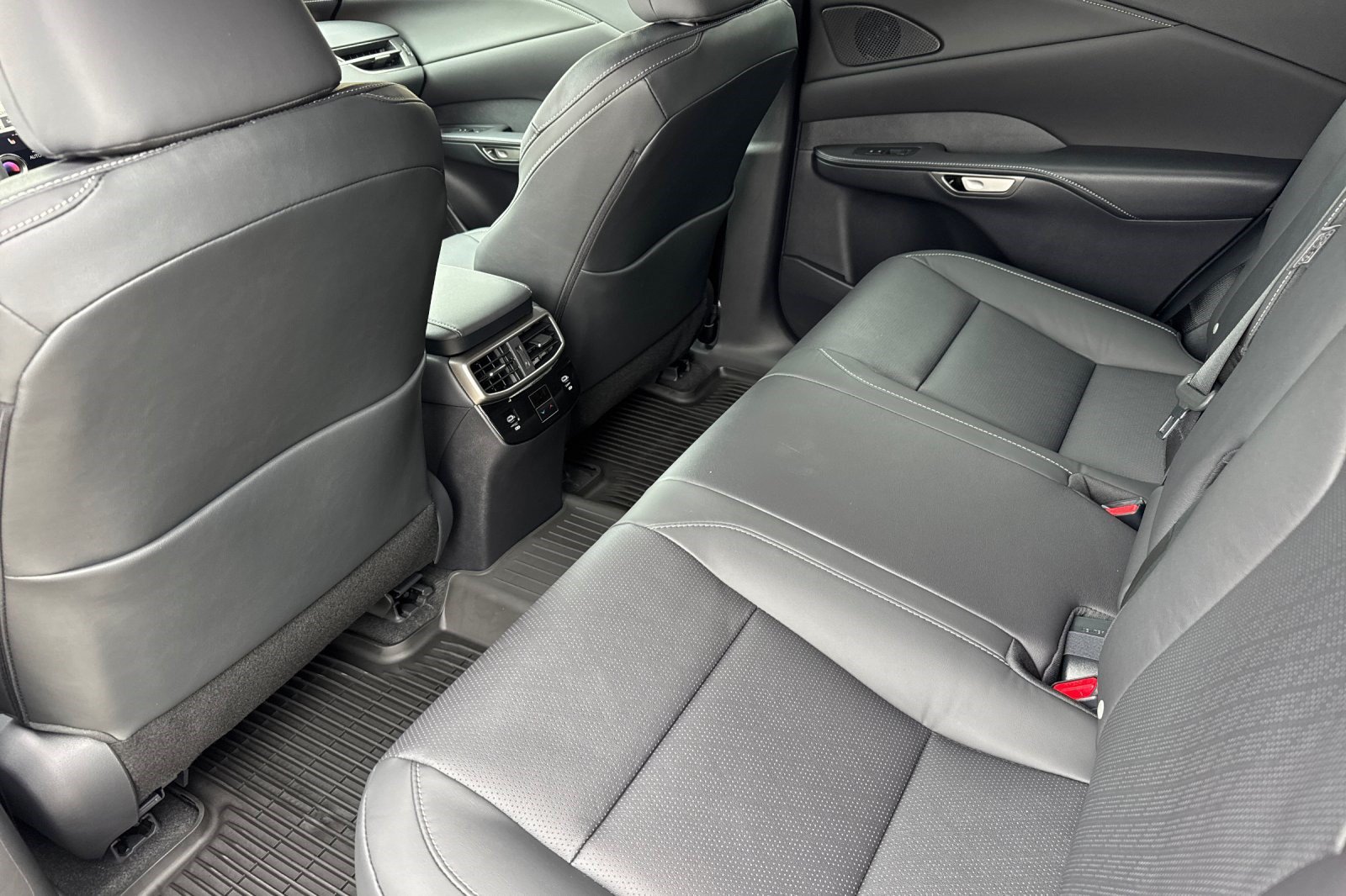 New 2026 Lexus RX 350h AWD/4WD image 25