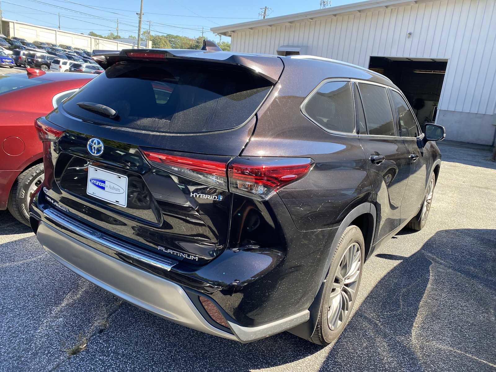 Used 2022 Toyota Highlander Platinum image 3