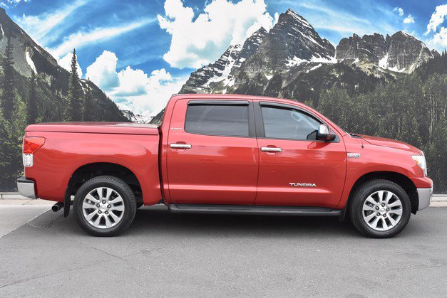 Used 2013 Toyota Tundra Platinum image 2