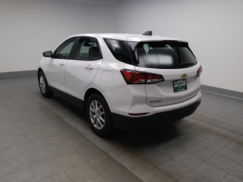 Used 2022 Chevrolet Equinox LS FWD image 3