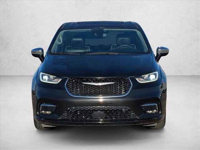 Used 2023 Chrysler Pacifica Limited video 2