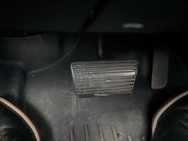 Used 2016 GMC Yukon Denali w/ Open Road Package image 5