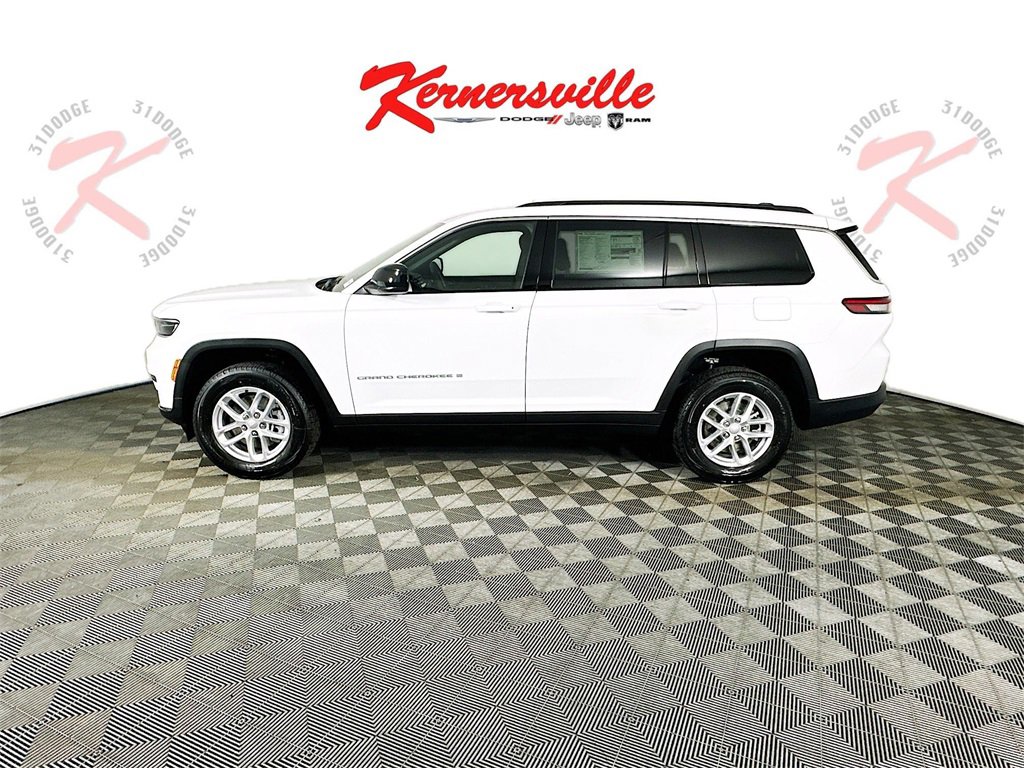 New 2026 Jeep Grand Cherokee L Laredo image 4