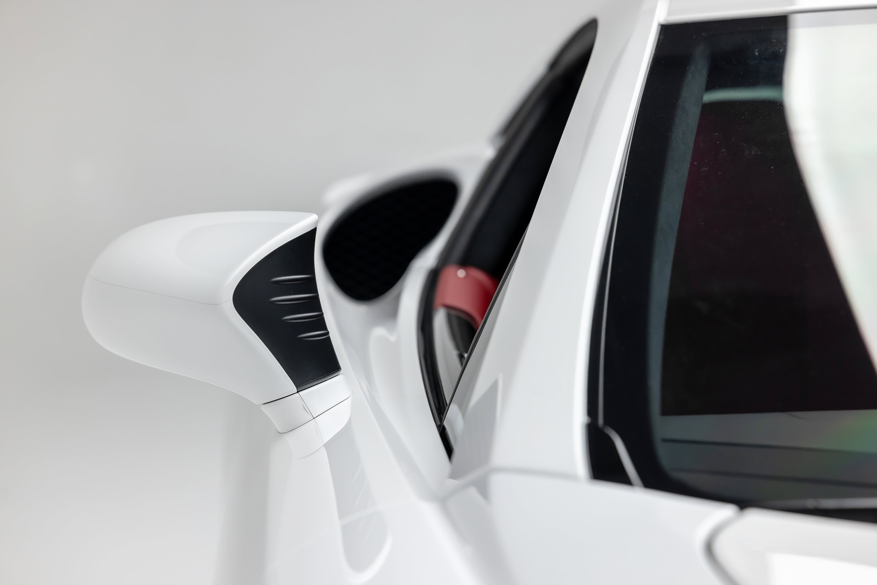 Used 2012 Lexus LFA RWD image 37