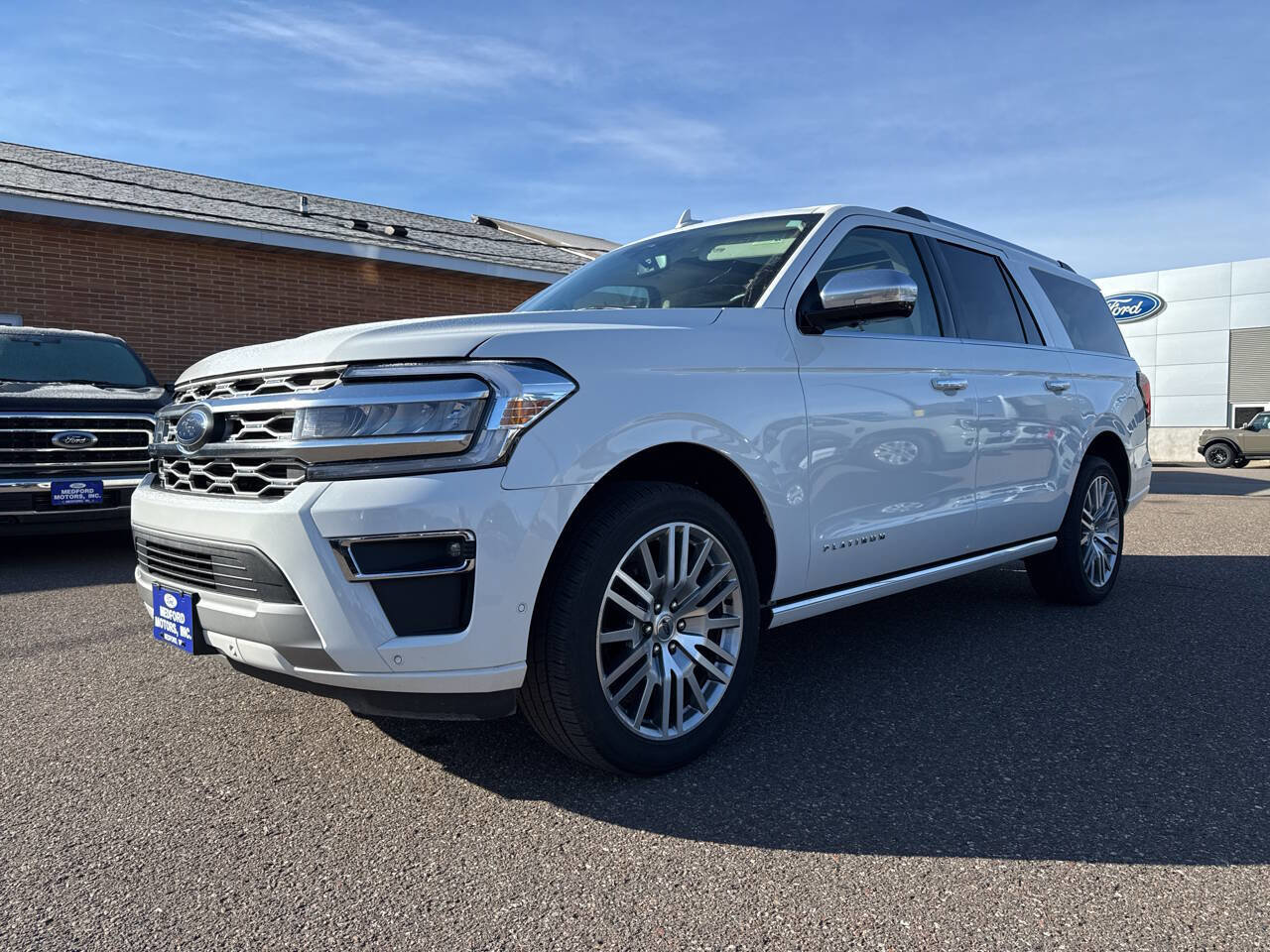 Certified 2024 Ford Expedition Max Platinum AWD/4WD image 4