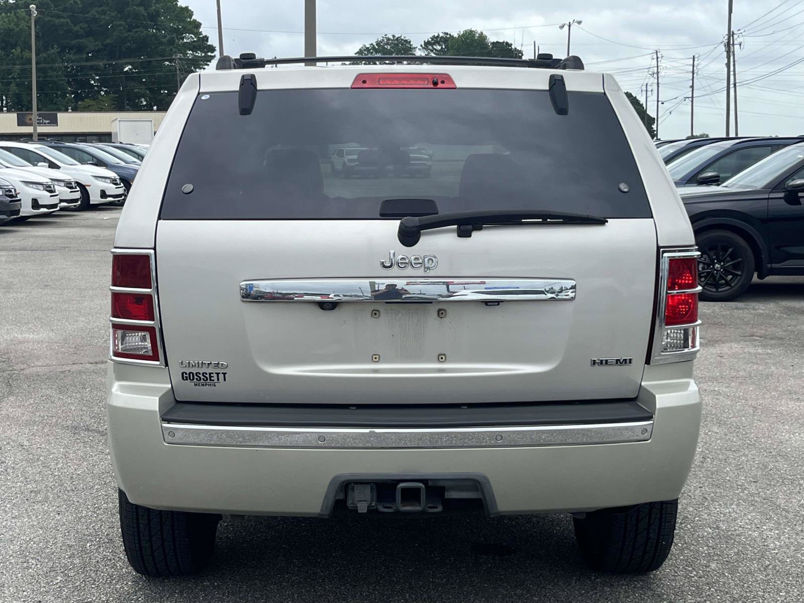 Used 2010 Jeep Grand Cherokee Limited w/ Mopar Chrome Edition Group RWD image 4
