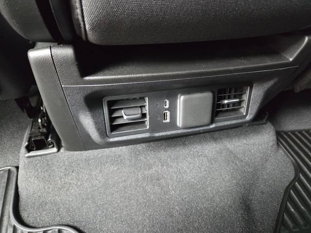 Used 2025 GMC Sierra 1500 Elevation image 17