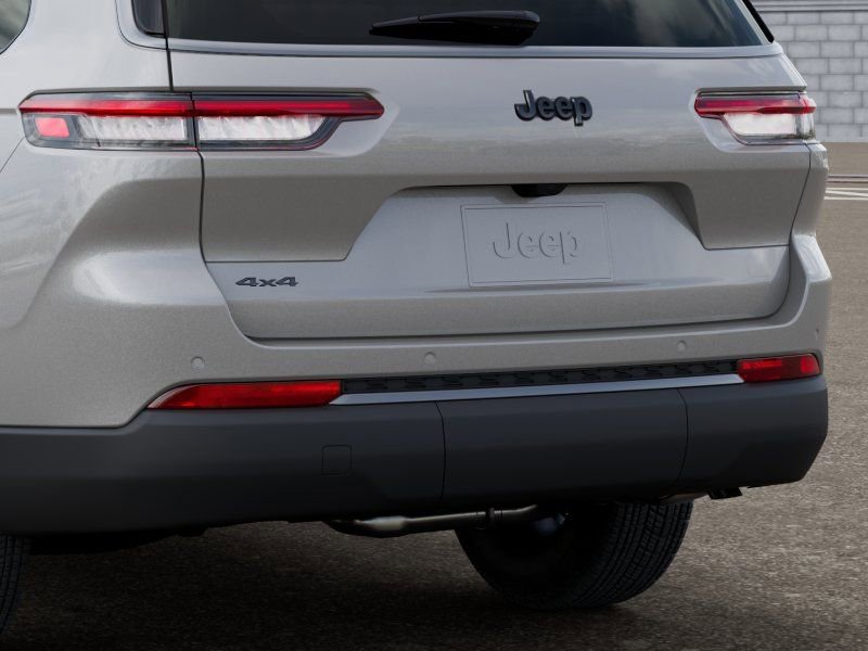 New 2026 Jeep Grand Cherokee L 4WD image 13