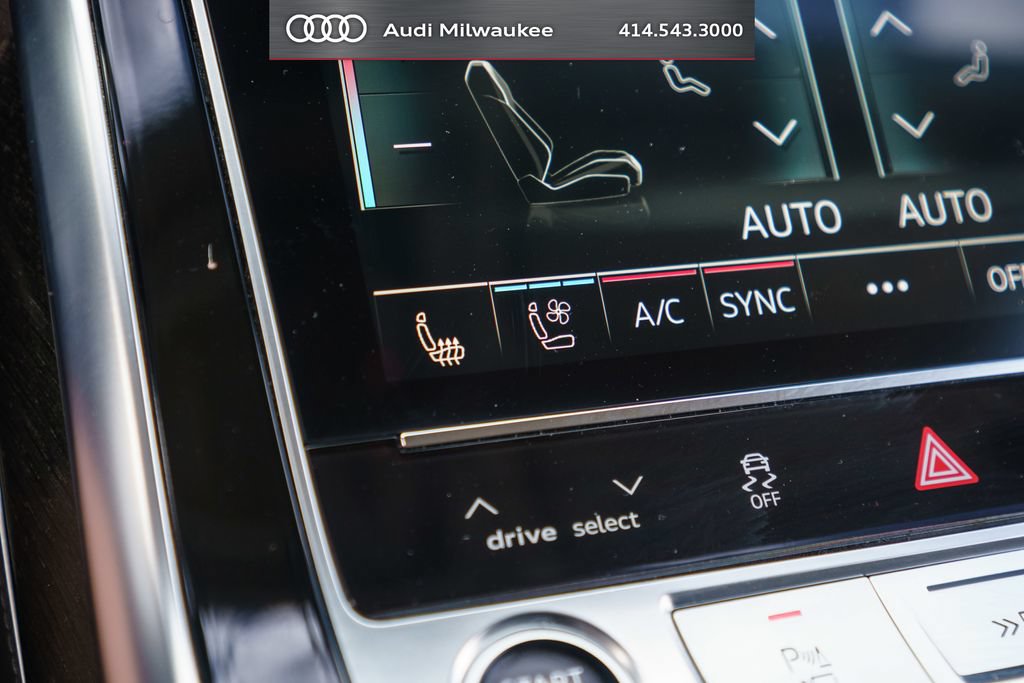 Used 2023 Audi Q7 3.0T Prestige w/ Prestige Package AWD/4WD image 28