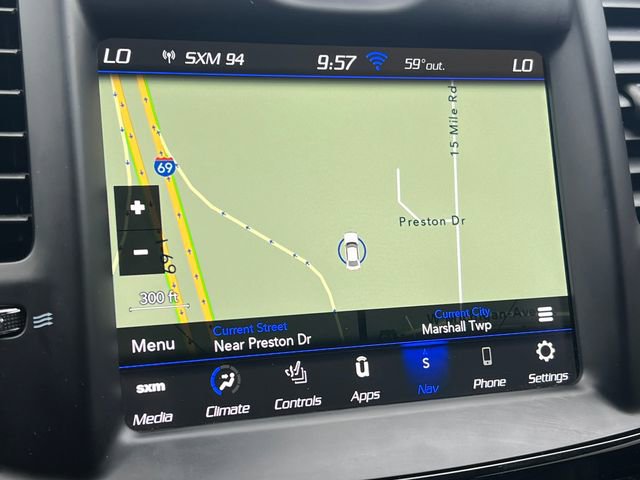 Used 2023 Chrysler 300 C image 27