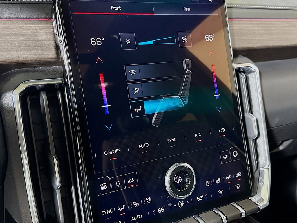 Certified 2025 GMC Acadia Denali w/ Super Cruise Package image 14