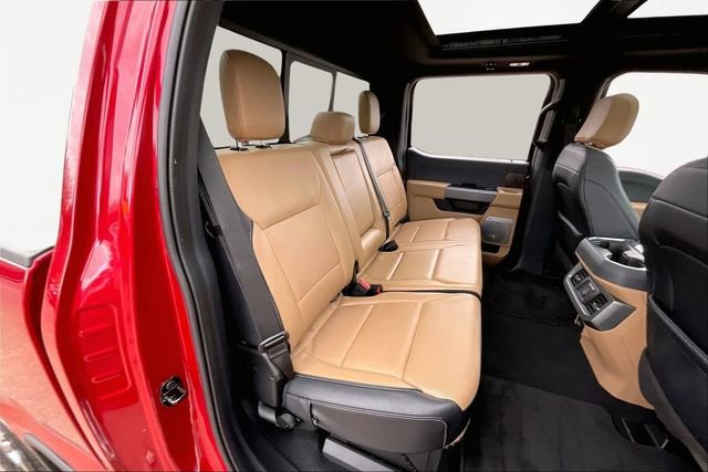 Used 2023 Ford F250 Lariat w/ Tow Technology Package image 17