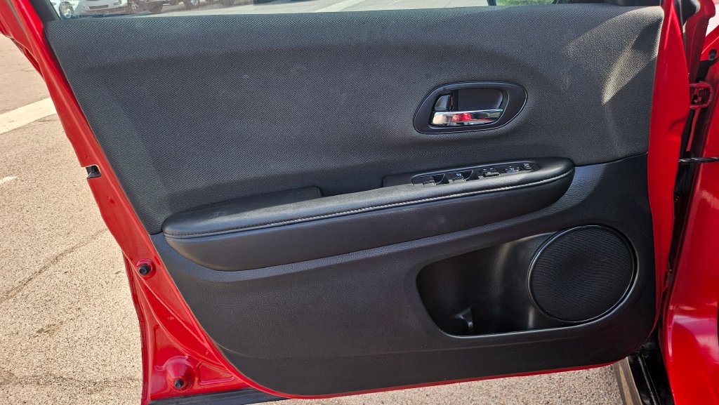 Used 2020 Honda HR-V Sport image 24