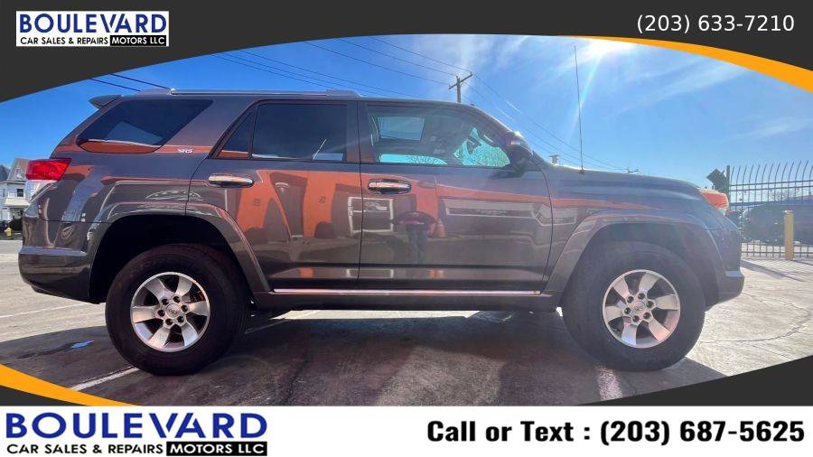 Used 2010 Toyota 4Runner SR5 AWD/4WD image 2