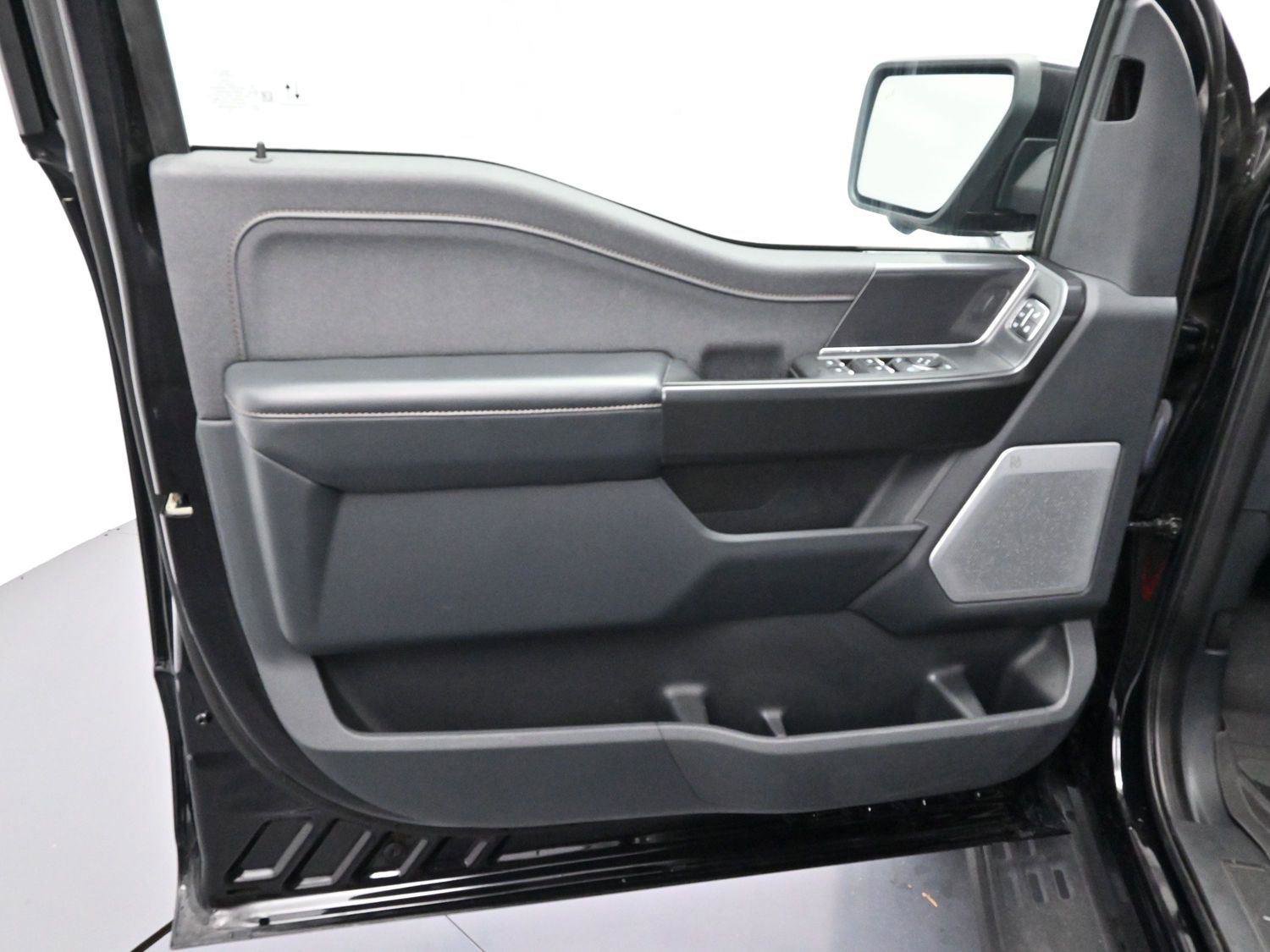 Used 2022 Ford F150 Raptor w/ Equipment Group 801A High image 9