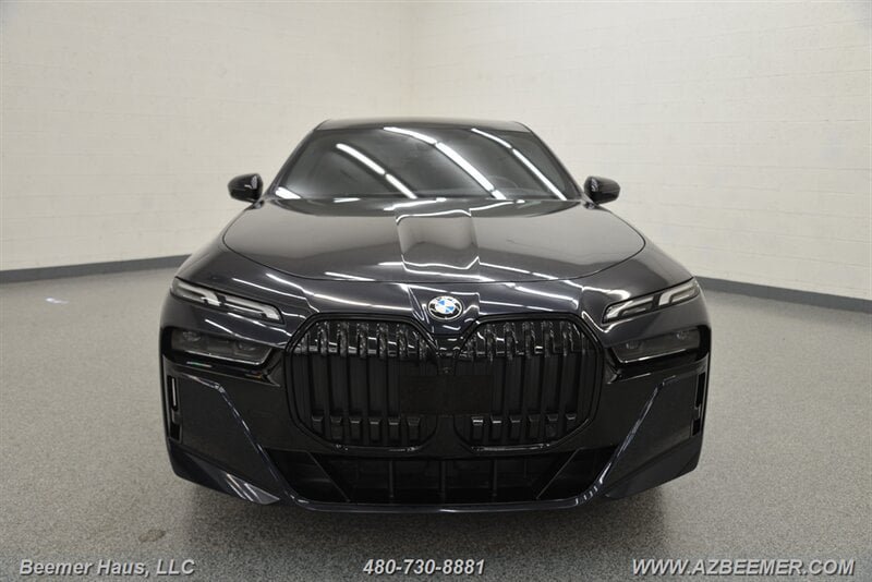 Used 2023 BMW 740i RWD image 6
