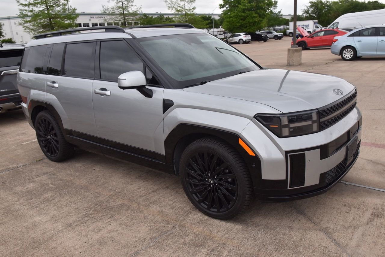 Used 2024 Hyundai Santa Fe Calligraphy FWD image 4