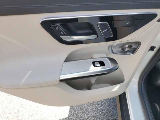 Used 2023 Mercedes-Benz GLC 300 4MATIC image 15