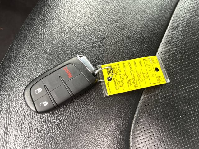 Used 2020 Jeep Compass Limited AWD/4WD image 22
