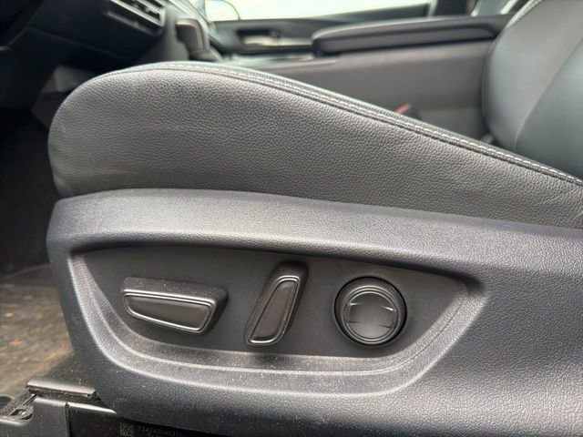 Certified 2025 Toyota Camry SE image 13