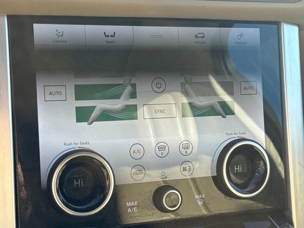 Used 2020 Land Rover Range Rover HSE image 39