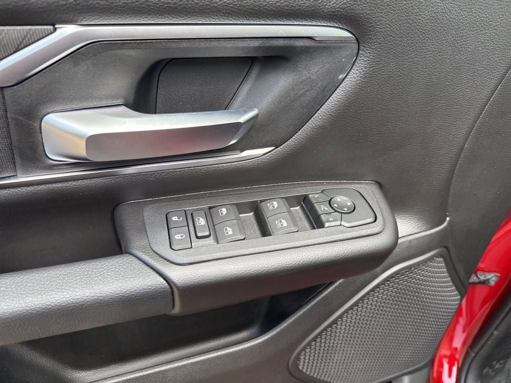 New 2026 RAM 1500 4x4 Crew Cab image 20