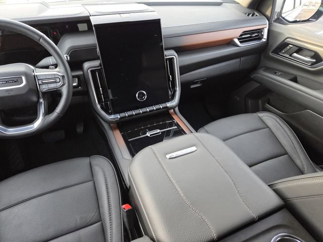 Used 2025 GMC Yukon Denali image 35