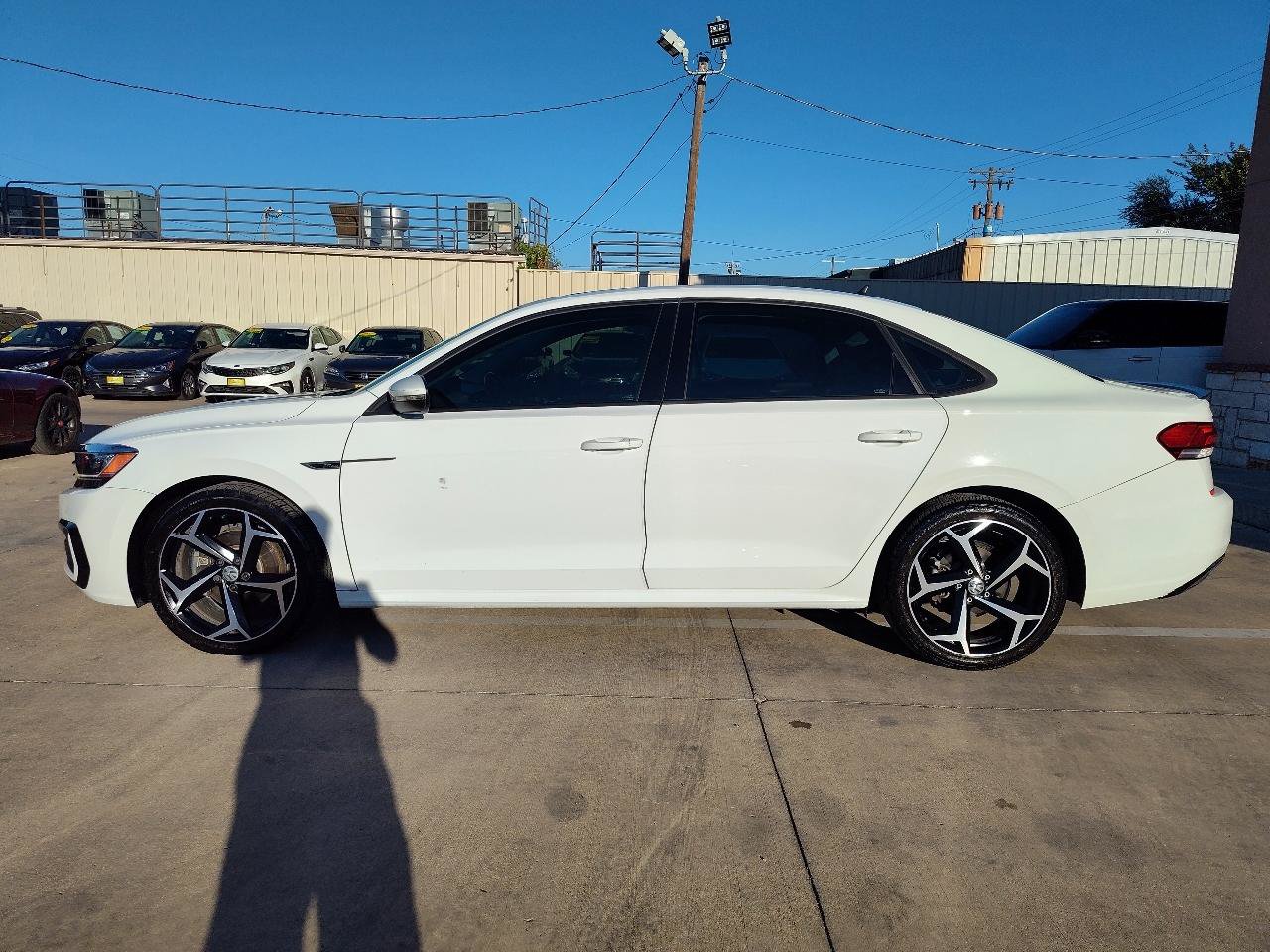 Used 2020 Volkswagen Passat 2.0T R-Line FWD image 6