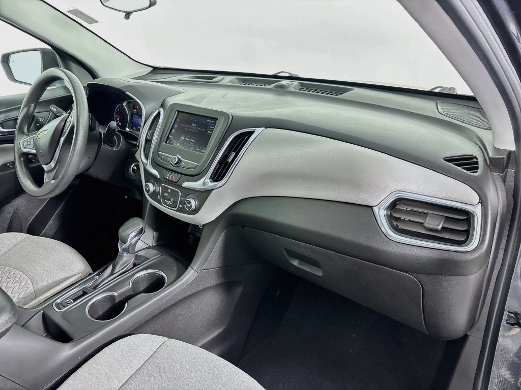 Used 2022 Chevrolet Equinox LS w/ LS Convenience Package FWD image 27