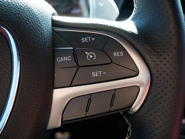 Used 2015 Dodge Challenger SRT Hellcat image 25