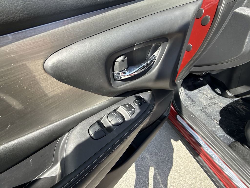 Used 2018 Nissan Murano S image 13