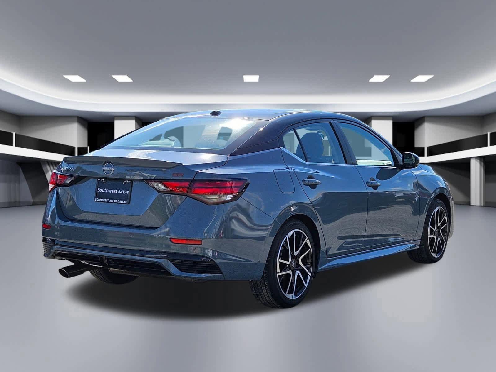 Used 2024 Nissan Sentra SR FWD image 6