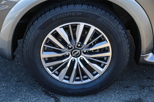 Used 2022 Nissan Armada SL w/ Captain's Chairs Package image 11