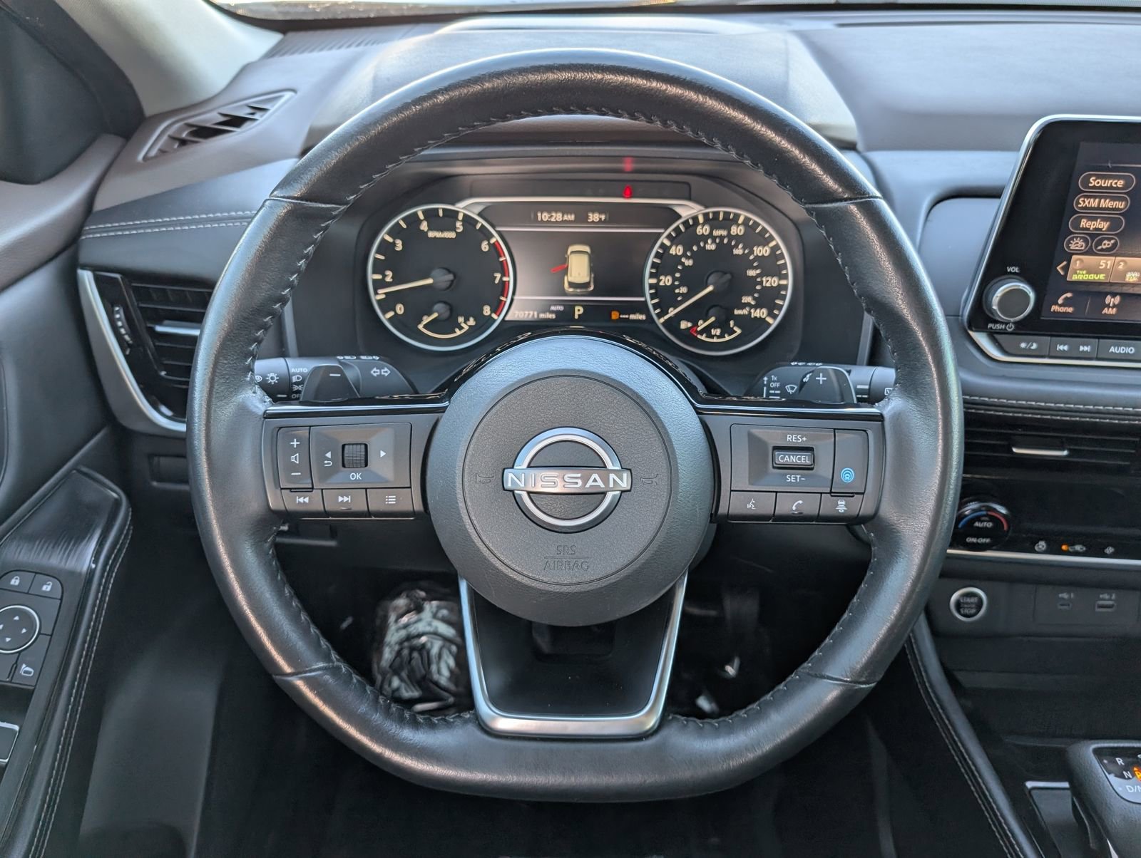 Used 2023 Nissan Rogue SL image 14