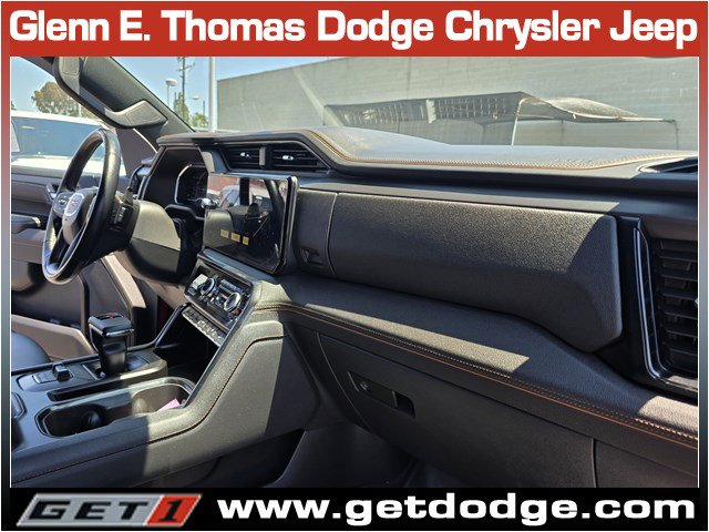 Used 2025 GMC Sierra 1500 AT4 w/ AT4 Premium Package AWD/4WD image 32